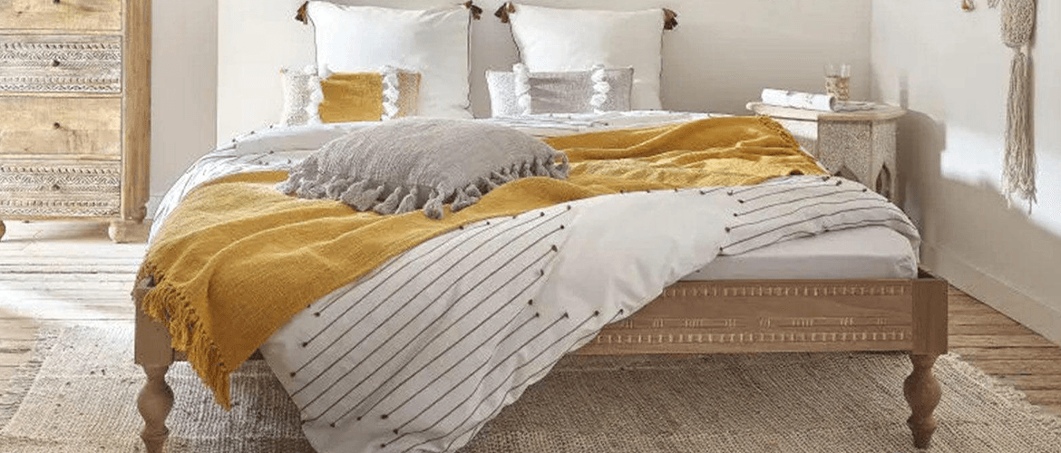 ajenta_wooden_queen_size_bed_5
